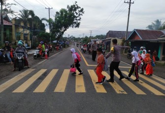 Polisi saat Ciptakan Rasa Aman Sejak Awal Aktivitas Masyarakat di Pagi Hari