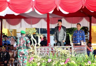 Pemda Pasbar Gelar Upacara Hari Pahlawan Ke-78 dan Hari Kesehatan Nasional ke-59