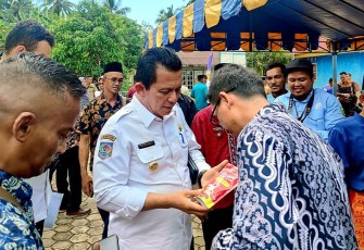  Gubernur H. Ansar Ahmad dan Wakil Gubernur Marlin Agustina secara proaktif terus melahirkan berbagai program dan kebijakan untuk kepentingan masyarakat Kepri. 