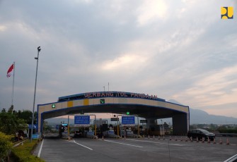 Gerbang Jalan Tol Pandaan