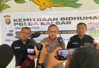 Kabid Humas Polda Kalbar Kombes Pol R Petit Wijaya, S.I.K M.M