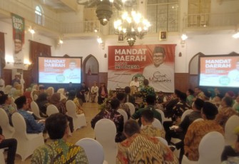  acara Mandat Daerah untuk Indonesia dipandu seniman kondang Sujiwo Tejo di Hotel Majapahit Surabaya, Rabu (15/2/2023). 