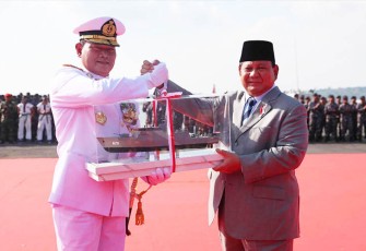 Menhan Prabowo Subianto dan Panglima TNI Laksamana Yudo Margono 