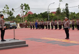 Kapolres Bintan saat Pimpin Apel Gelar Pasukan Operasi Seligi 2023