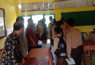Polsek Talang Empat saat Mediasi Kasus Perkelahian Antar Siswa