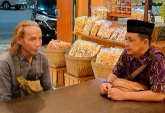 Mantan napiter bom Pos Pam Kartasuro Tahun 2019, Krisyono Herlambang (kiri)