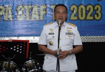 Dankodikdukum Kodiklatal Laksma TNI Dr. Taufik Arief 