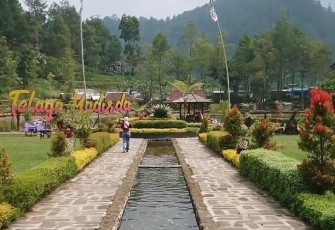 Obyek wisata Telaga Madirda, Berjo, Ngargoyoso, Kabupaten Karanganyar.
