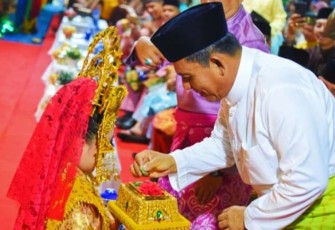 Gubernur Kepulauan Riau H. Ansar Ahmad hadiri HUT Kabupaten Lingga ke-20.