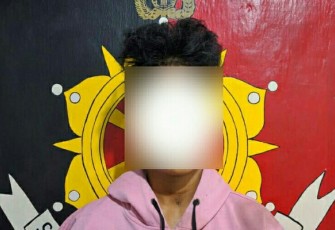 Foto pelaku penganiayaan dengan menggunakan panah wayer
