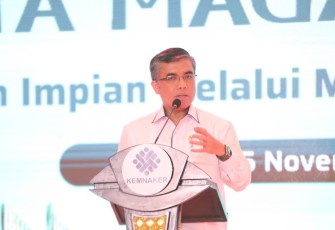 Menaker Yassierli 