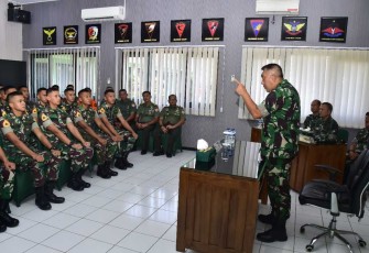Gubernur Akademi Militer Tinjau Latihan OJT Taruna Tk IV/Sermatutar TP 2023/2024