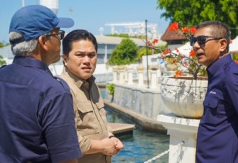 Menteri BUMN Erick Thohir saat meninjau BMTH kawasan pelabuhan Benoa, Bali