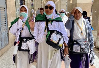Jemaah haji SOC-42 embarkasi Solo tiba di Madinah 