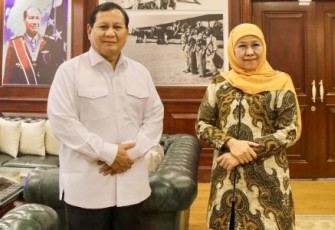 Gubernur Jatim periode 2019-2024, Khofifah Indar Parawansa melakukan pertemuan dengan Presiden RI terpilih 2024-2029, Prabowo Subianto di kediamannya, Jakarta 