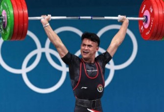 Rizki Juniansyah Peraih Medali Emas Angkat Besi Olimpiade Paris 2024