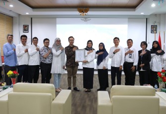 Instalasi Radiologi dan MCU RSBP Batam Terima Sertifikat ISO 9001:2015