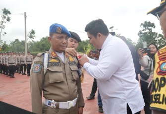  Bupati Bintan Jadi pembina Apel Gelar Pasukan Operasi Lilin Seligi 2024