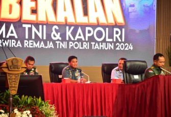 Kasal Hadiri Pembekalan Panglima TNI dan Kapolri di Balai Sudirman 