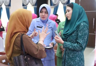  Plt Ketua TP PKK Bintan Sabine Rohden menghadiri Seminar Stem Cells dan Secretome the Future of Biomedicine 