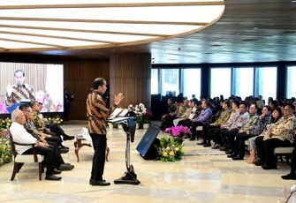 Panglima TNI Dampingi Presiden RI Hadiri Kompas 100 CEO Forum Tahun 2024