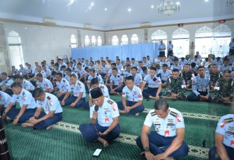 Lanud Sultan Hasanuddin Gelar Doa Bersama Untuk Keselamatan dan Kelancaran Latihan Angkasa Yudha Tahun 2024