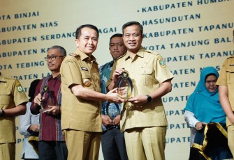Pemkot Tebing Tinggi Raih Penghargaan Kategori Informatif Dalam Ajang Komisi Informasi Awards 2024