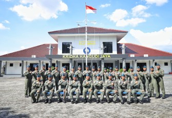 68 Perwira Wing Udara 2 Puspenerbal Selesaikan Kursus Peningkatan Profesi Penerbang