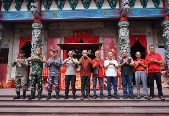 Tahun Baru Imlek 2575, Bupati Asahan Beserta Forkopimda Kunjungi Vihara 