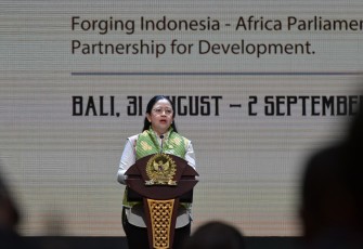 Ketua Dewan Perwakilan Rakyat Republik Indonesia (DPR RI), Puan Maharani saat membuka Indonesia-Africa Parliamentary Forum (IAPF) 2024 di Bali, Minggu (1/9/2024). Parlemen Indonesia memiliki peran strategis karena sejarah yang panjang dalam upaya penguatan kerja sama dengan negara-negara di kawasan Afrika. (Amiriyandi/Infopublik)