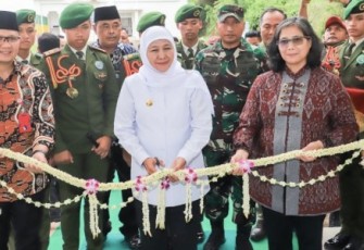 Gubernur Khofifah saat Resmikan Asmara SMAN 5 Taruna Brawijaya