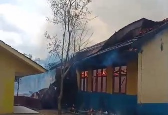 SMP N 2 Desa Tulung Harapan Hangus Terbakar