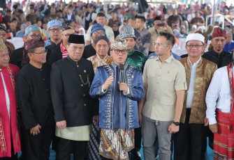  Menteri Desa dan Pembangunan Daerah Tertinggal Yandri Susanto melantik Pejabat Tinggi Pratama atau Eselon II di lingkungan Kementerian Desa PDT di Kantor Desa Nagrak Utara Kecamatan Nagrak, Kabupaten Sukabumi, Selasa (24/12/2024)