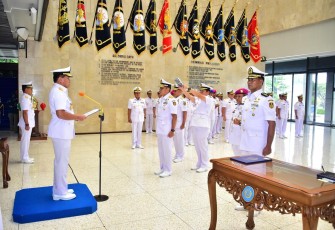 Kepala Staf Angkatan Laut (Kasal) Laksamana TNI Dr. Muhammad Ali secara resmi memimpin Acara Serah Terima Jabatan Kadisminpersal dan Dandenma Mabesal, yang berlangsung di Lobby Gedung R.E. Martadinata Mabesal, Cilangkap, Jakarta Timur, Selasa (13/02)