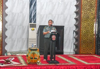Panglima Kostrad (Pangkostrad) Letjen TNI Muhammad Saleh Mustafa 