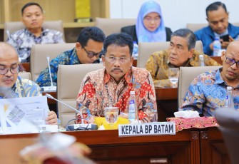 Kepala Badan Pengusahaan Batam (BP Batam), Muhammad Rudi saat hadiri Rapat Dengar Pendapat (RDP) dengan Komisi VI DPR RI di Gedung Nusantara I pada Senin (10/6/2024).
