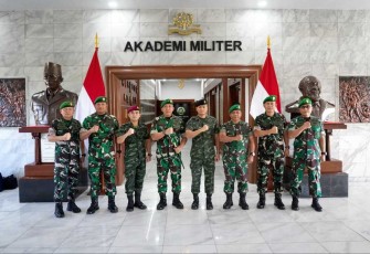 Gubernur Akademi Militer Terima Delegasi Chulachomklao Royal Military Academy Thailand