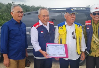 Kementerian Pekerjaan Umum dan Perumahan Rakyat (PUPR) bersama PT. Hutama Karya selaku Badan Usaha Jalan Tol (BUJT) terus melanjutkan pembangunan Jalan Tol Pekanbaru - Padang Seksi Pekanbaru - Bangkinang-Pangkalan sepanjang 101 km, khususnya ruas Bangkinang-Pangkalan (61 km). Sebelumnya ruas Pekanbaru-Bangkinang (40 km) telah diresmikan Presiden Jokowi pada Januari 2023 lalu