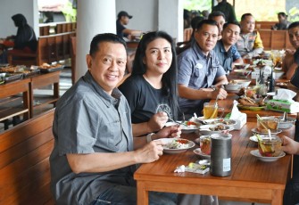 Ketua MPR RI Bambang Soesatyo Wisata Kuliner di Dapil-7 Jawa Tengah