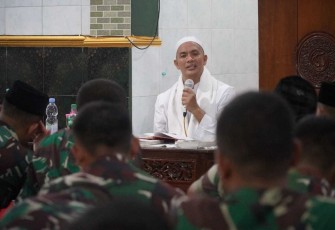 Batalyon Yonarmed 11/GG/2/2 Kostrad saat Peringati Isra Mi'raj Nabi Muhammad SAW 1445 H/2024 M 