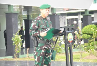 Brigjen TNI Dany Rakca Pimpin Langsung Upacara 17an