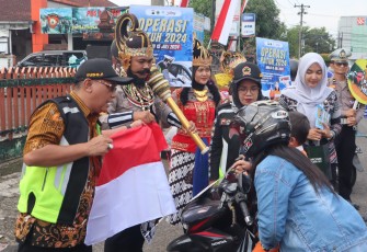 Cara Unik Satlantas Polres Purbalingga Sosialisasi Tertib Lalu Lintas 