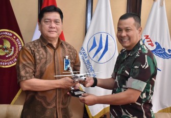 Danlanud Husein Sastranegara Audiensi ke PT Dirgantara Indonesia