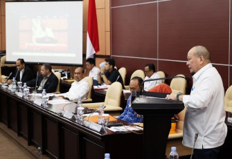 Ketua DPD RI AA LaNyalla Mahmud Mattalitti Buka Seminar Nasional dengan tema “Tantangan Pemerintahan dan Pembangunan Daerah Perbatasan dalam Perspektif Otonomi Daerah