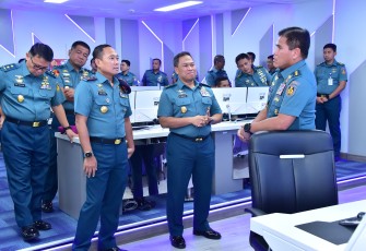 Kepala Staf Angkatan Laut (Kasal) Laksamana TNI Dr. Muhammad Ali, S.E., M.M., M.Tr.Opsla