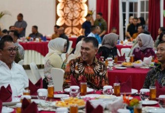 Bupati Natuna saat Hadir di Agenda Gelar Ramah Tamah dan Jamuan Makan Malam Bersama Polda Kepri