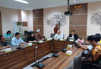Ketua DPRD Depok, Ade Supriatna menerima kunjungan perwakilan Pemerintah Kota Tianjin, Cina di Gedung DPRD Kota Depok