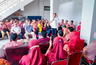 Bamsoet saat silaturahmi bersama Persatuan Perawat Nasional Indonesia (PPNI) Kabupaten Banjarnegara, dalam Kunjungan Hari ke-22 di Dapil 7 Jawa Tengah, Kamis (8/2/24).