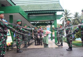 Kodim 1001/HSU-BLG Gelar Tradisi Penyambutan Dandim Baru dan Pamit Kenal