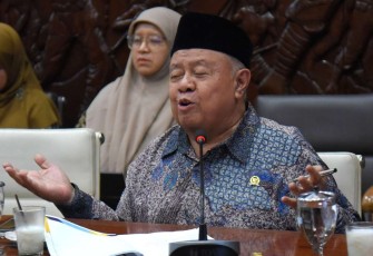 Anggota Komisi X DPR RI, Habib Syarief Muhammad, saat mengikuti pertemuan dengan pemangku kepentingan bidang pendidikan di Kota Bandung, Rabu (20/11)